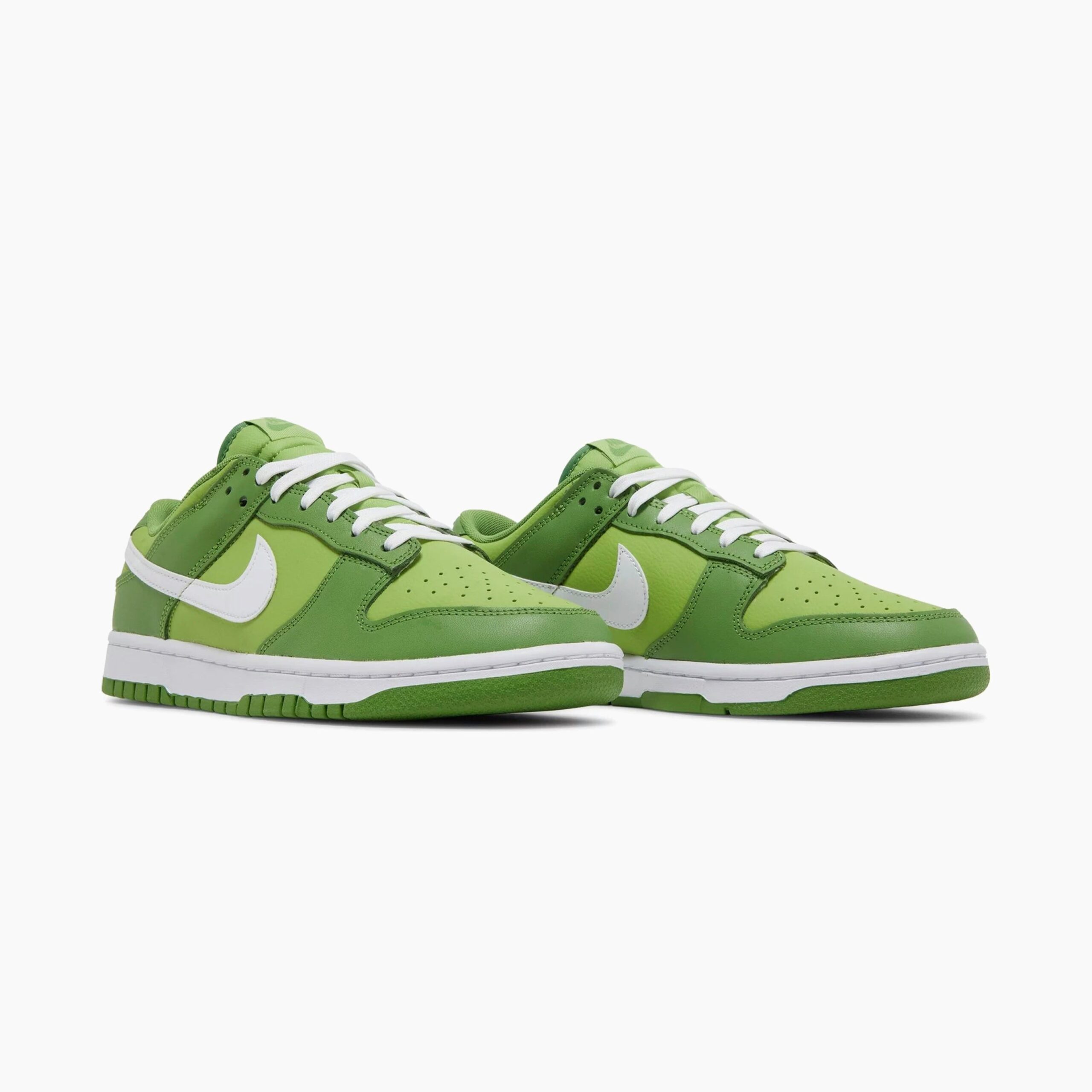 Nike Dunk Low Chlorophyll - Image 2