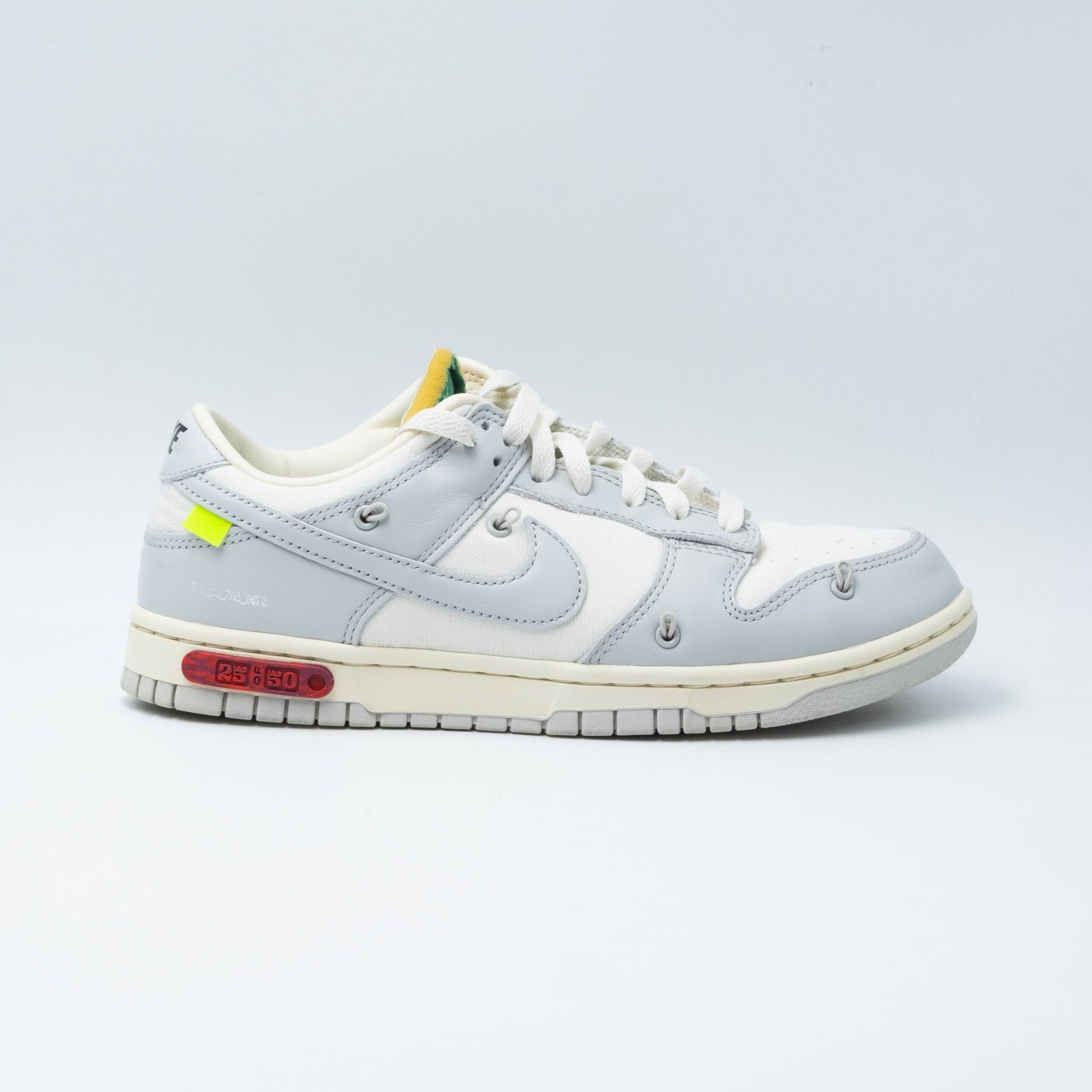 Nike Dunk Low x Off-White Lot 25 – Image 4