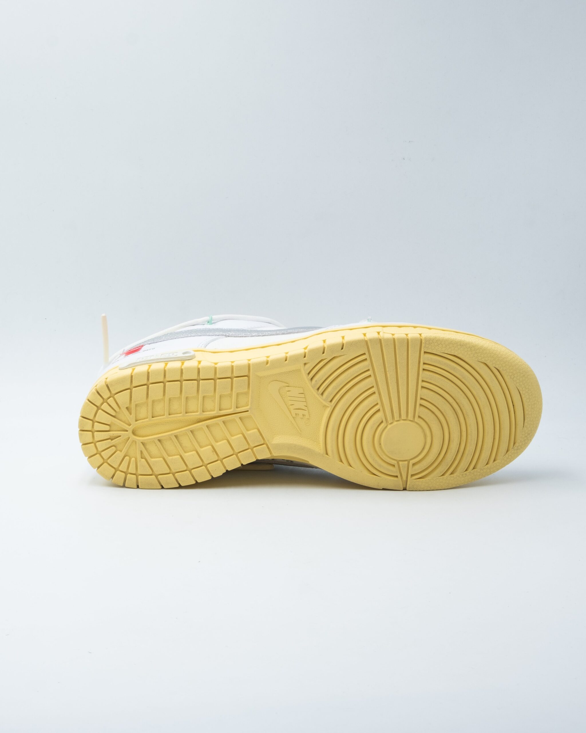 Nike Dunk Low Off-White Lot 1 - Image 4